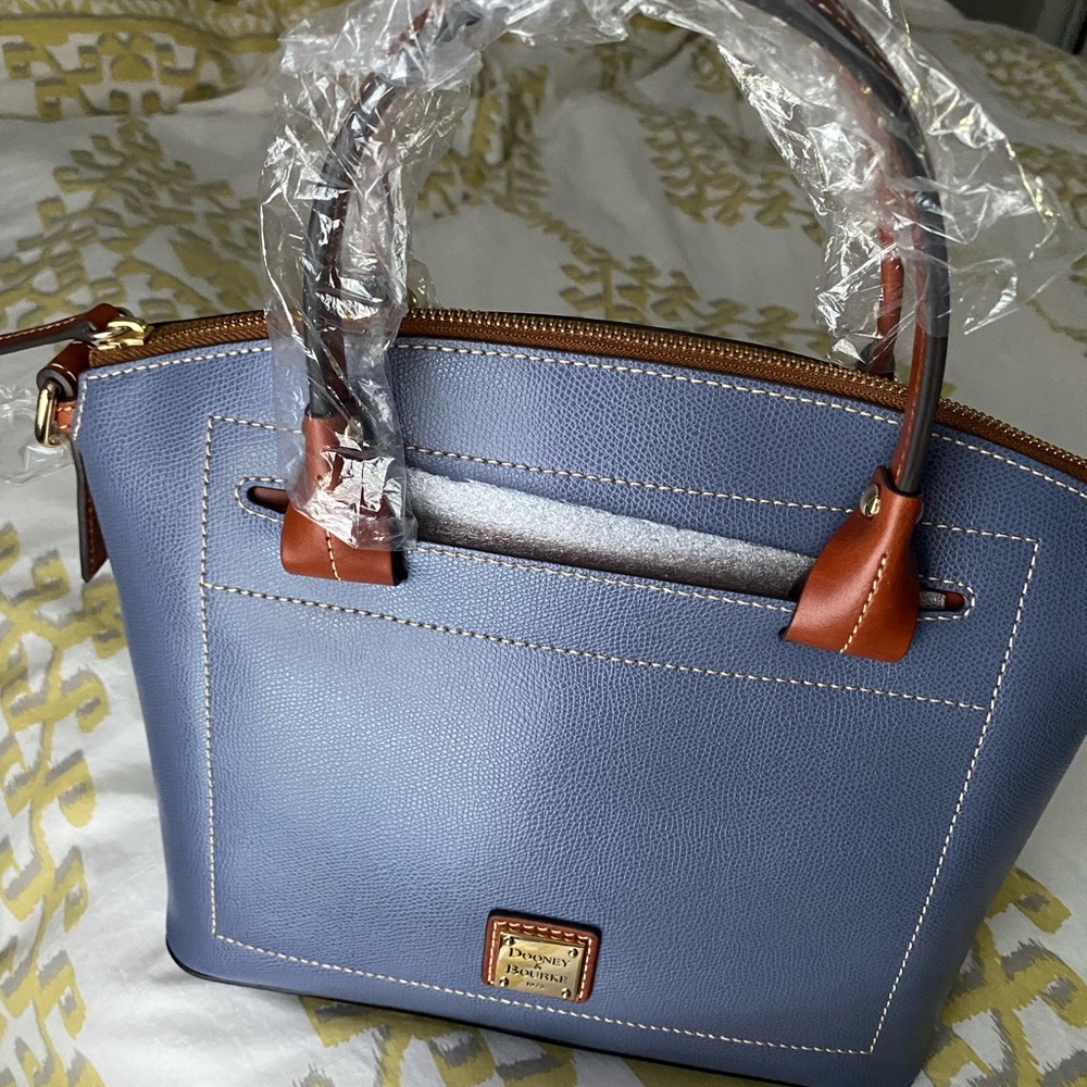 Dooney & Bourke Handbag